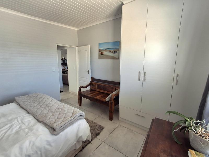 3 Bedroom Property for Sale in Britannia Bay Western Cape
